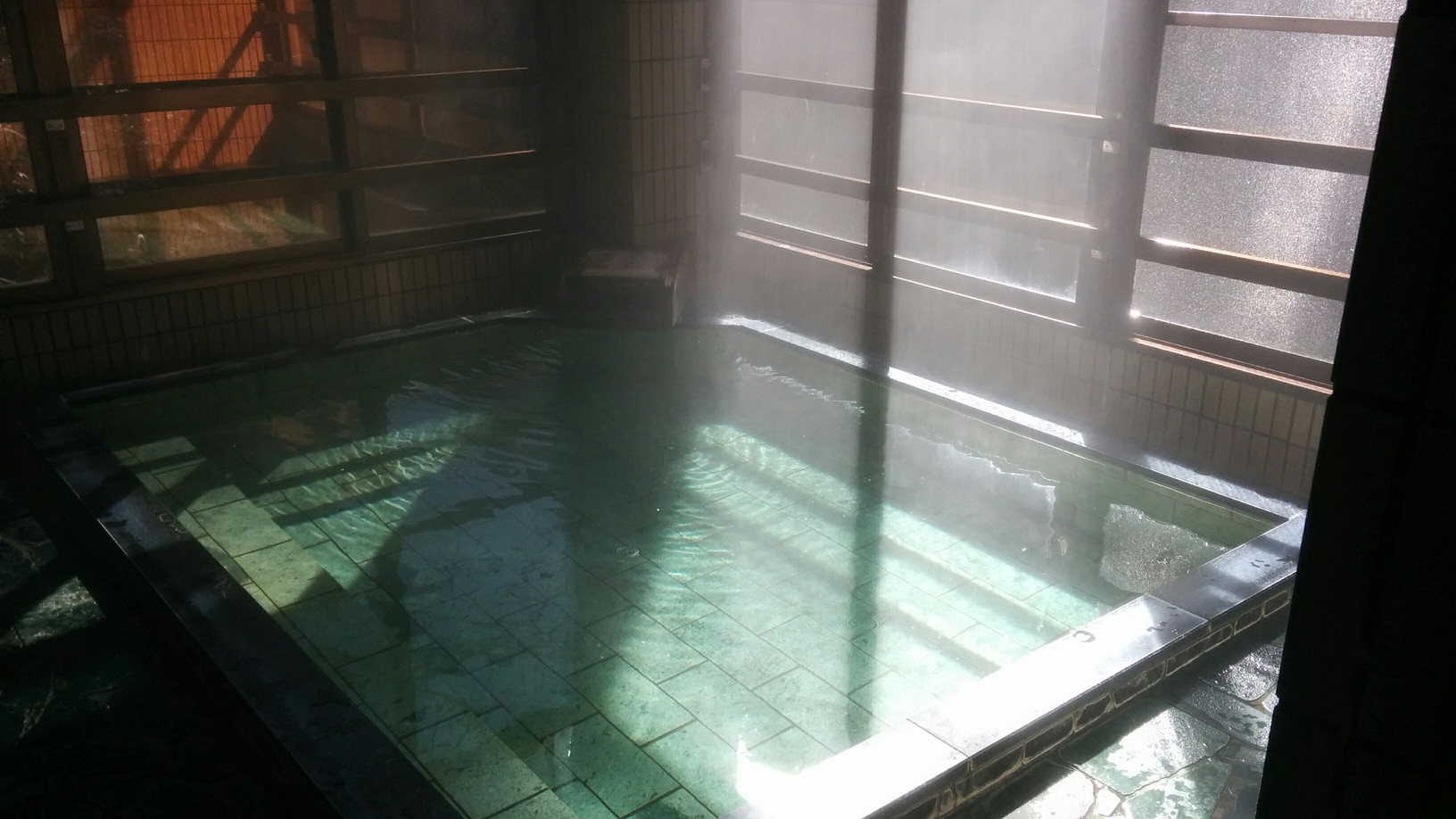 西東京バスでほっこり バスで温泉へ行ってあたたまろう 西東京バス株式会社 西東京バスでほっこり バスで温泉へ行ってあたたまろう 西東京バス株式会社